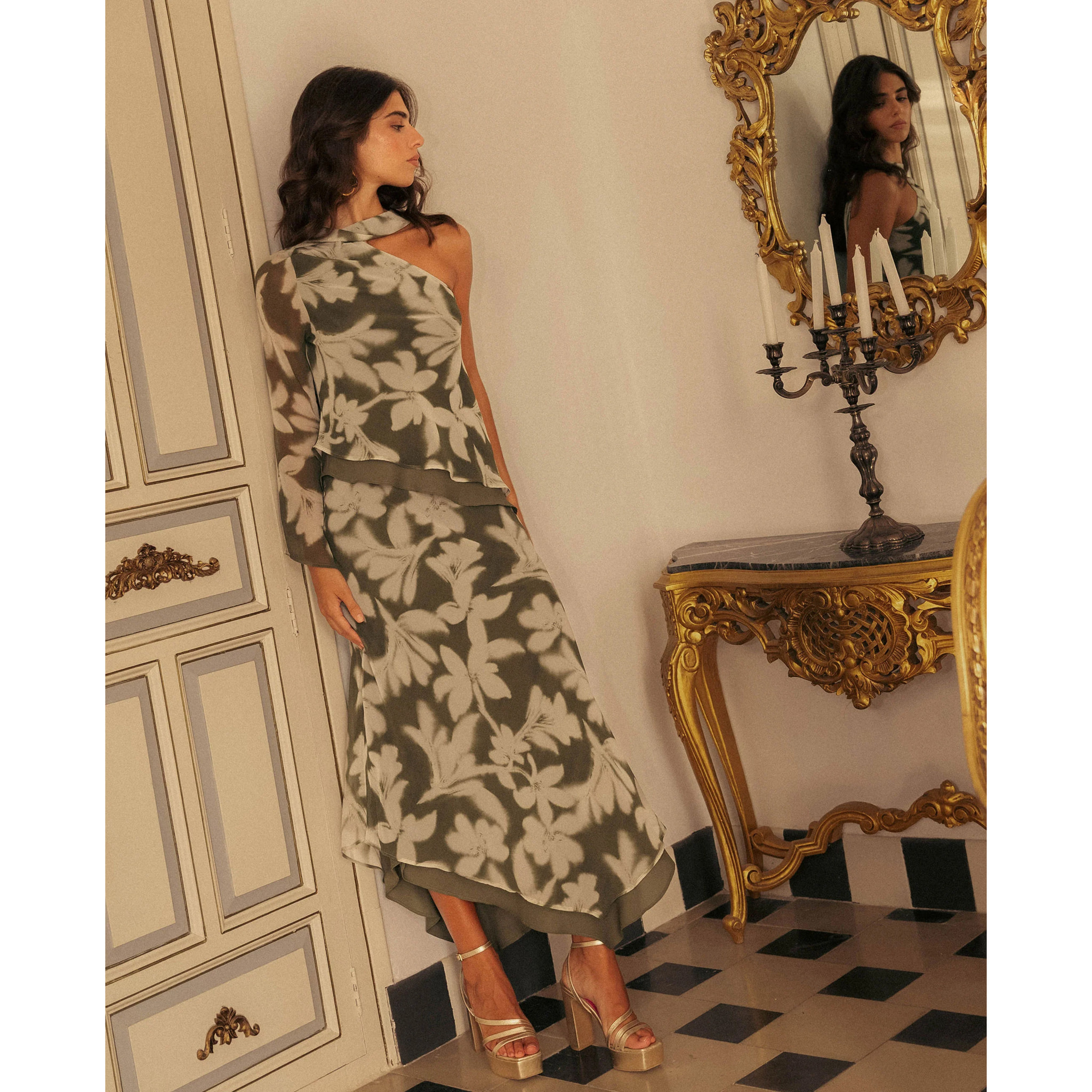 Blusa asimétrica con estampado de flores de mujer
