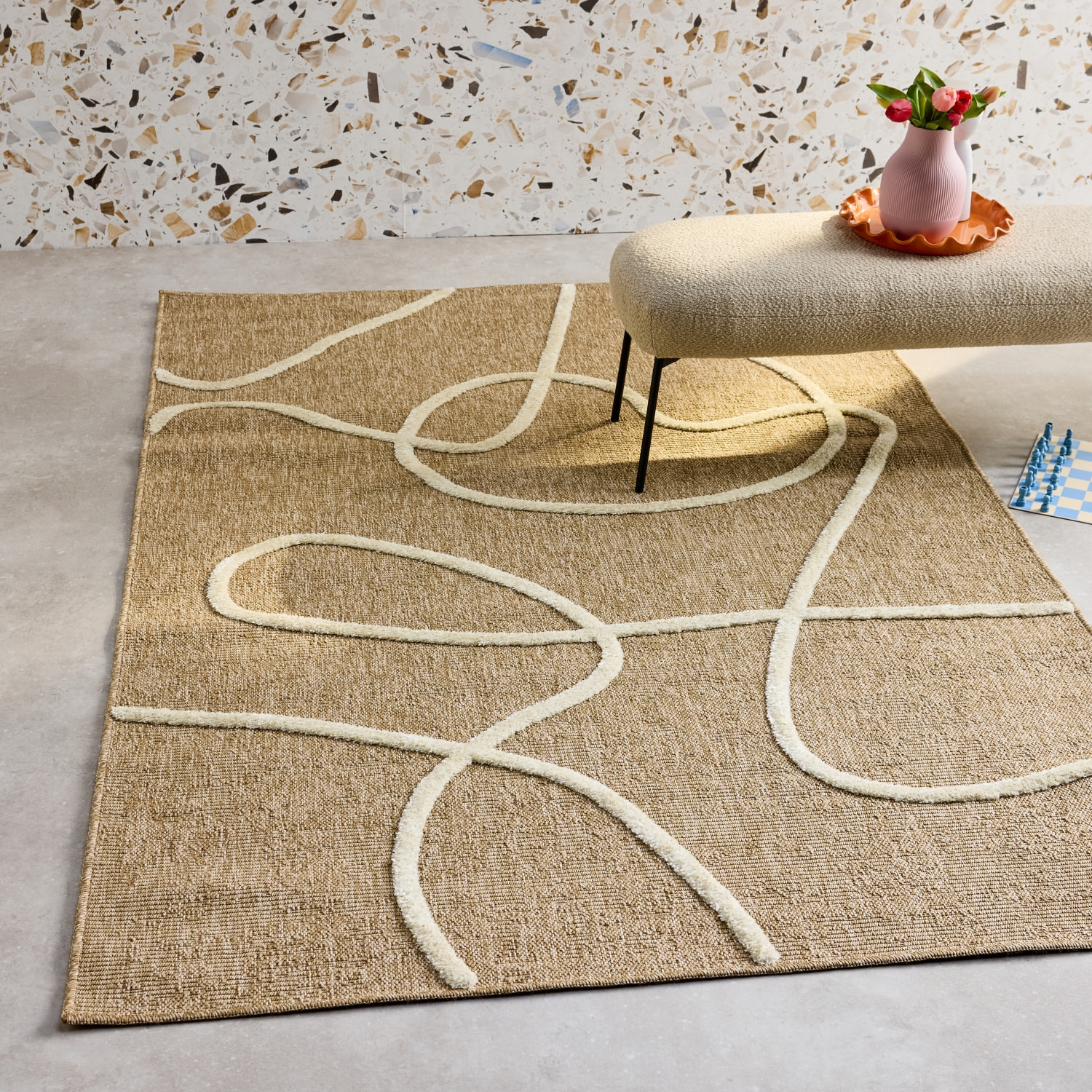 Tapis intérieur effet jute THOMAS. motif graphique en relief blanc. 160 x 230 cm