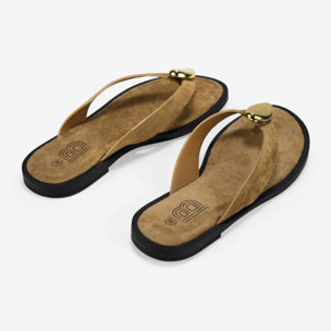 Sandalias de dedo taupe con aplique metálico