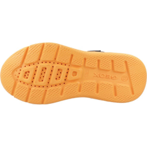 Zapatillas Niño de la marca GEOX  modelo J SPRINTYE BOY NEGRO