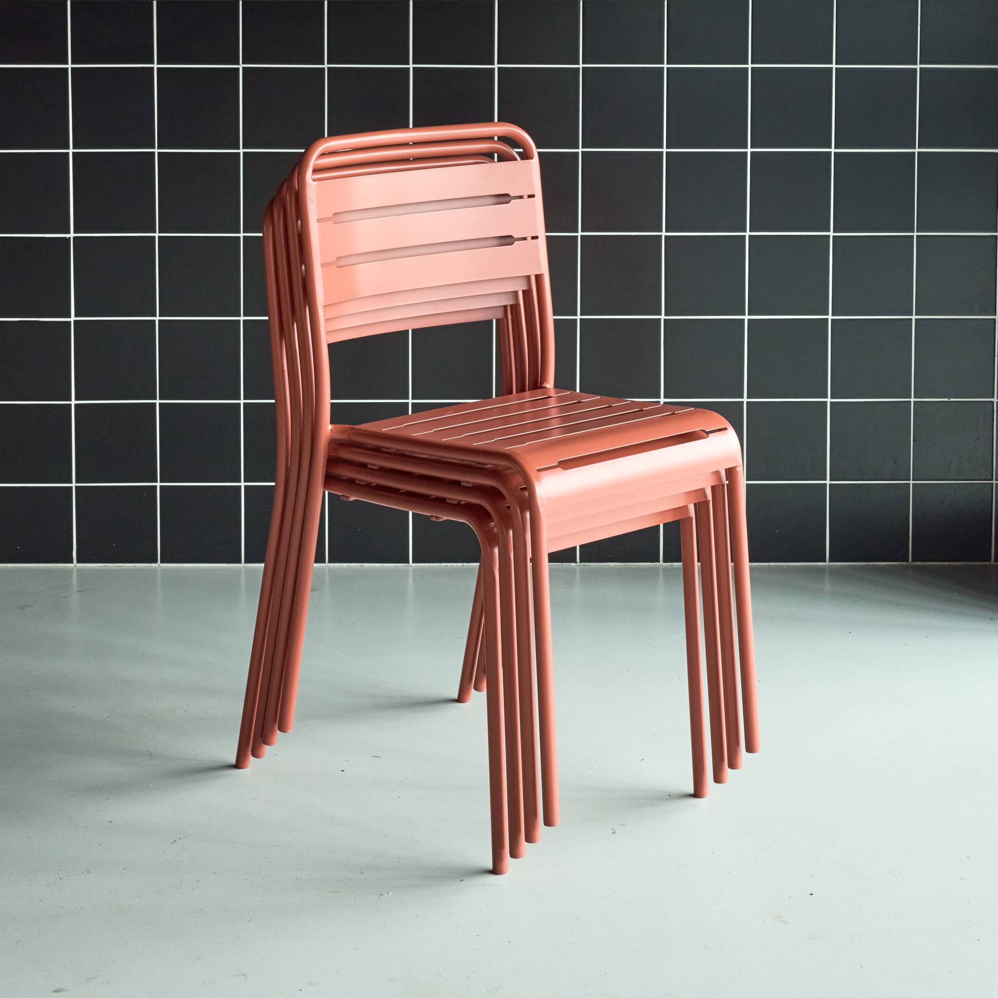 Lot de 4 chaises de jardin acier. 4 places. terracotta. Amelia. L44 x P52 x H79cm