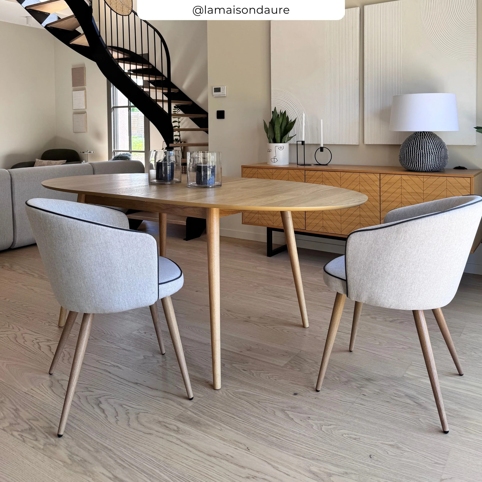 Table ovale 6/8 personnes extensible en bois clair 170/200 cm - Eddy