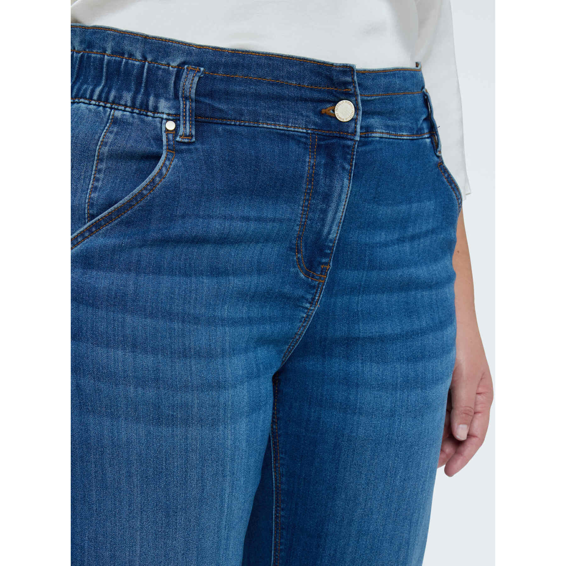 Fiorella Rubino - Jeans Balloon lavado azul efecto washed - Azul