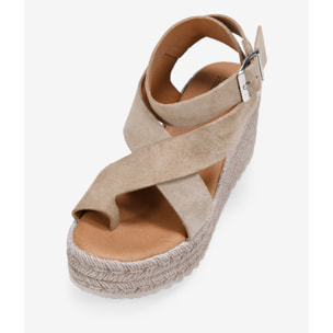 Sandalias de dedo arena en piel con cuña