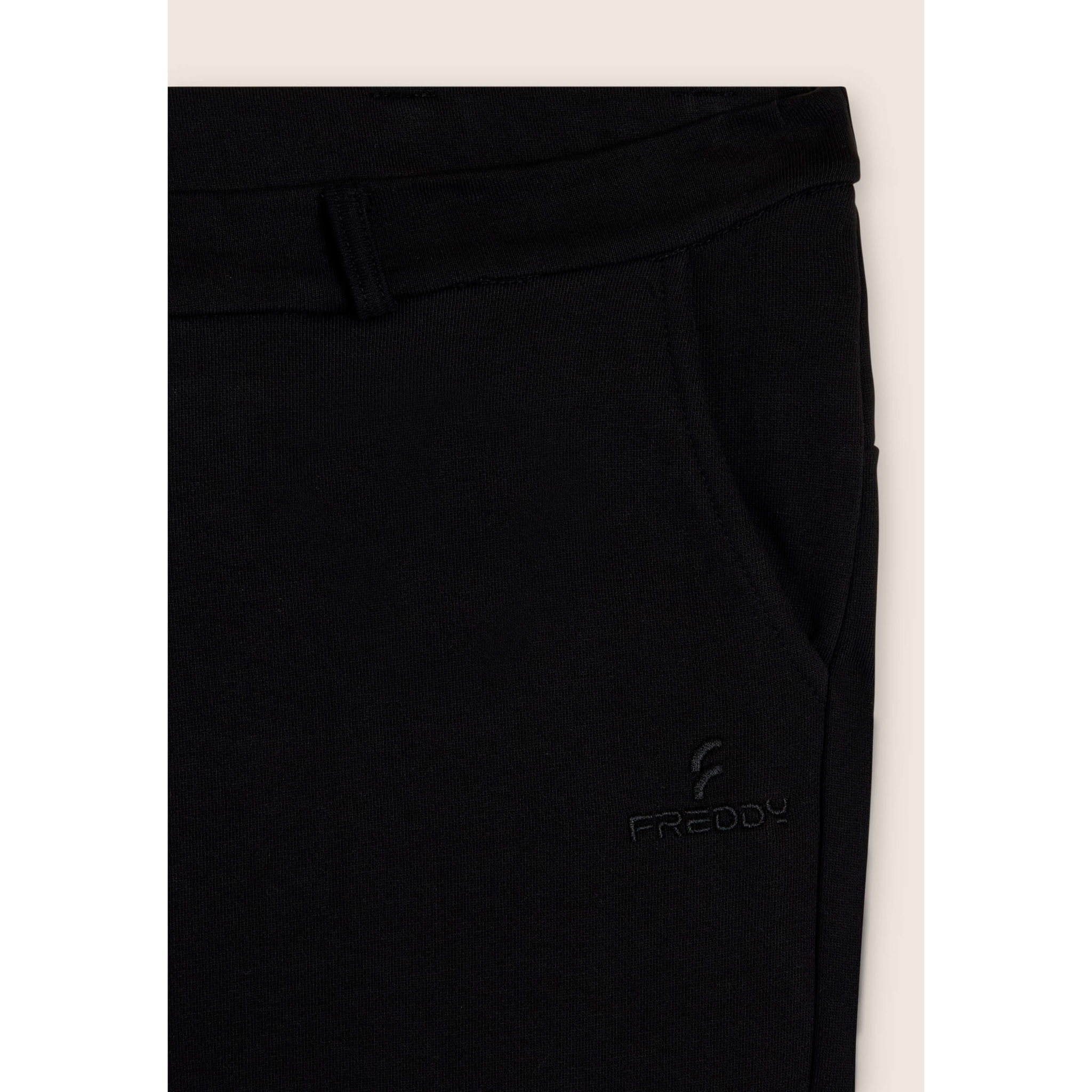 Pantaloni sportivi con zip alla caviglia