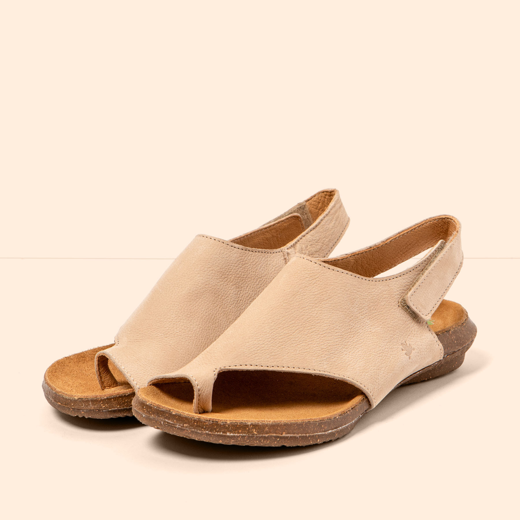Sandalias N5559 NOBUCK CREAM / WAKATAUA color Cream