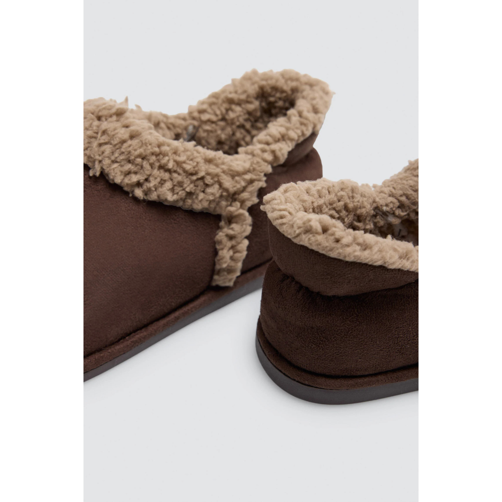 Pantofole a stivaletto