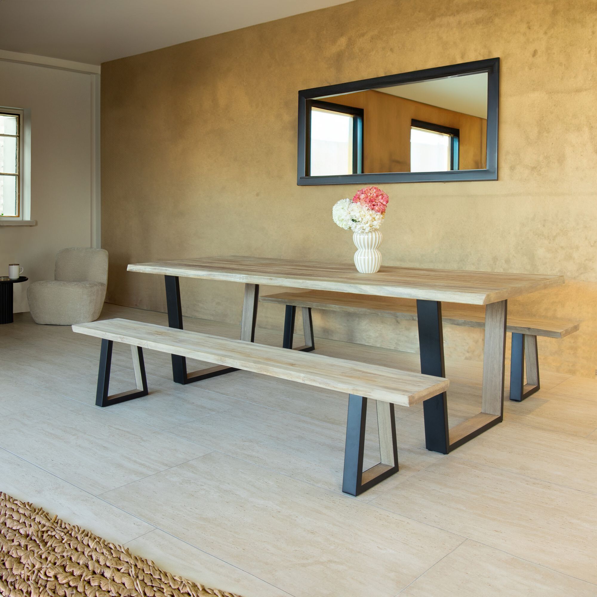 Ensemble table et banc en bois d'acacia et pieds métal noir HERA