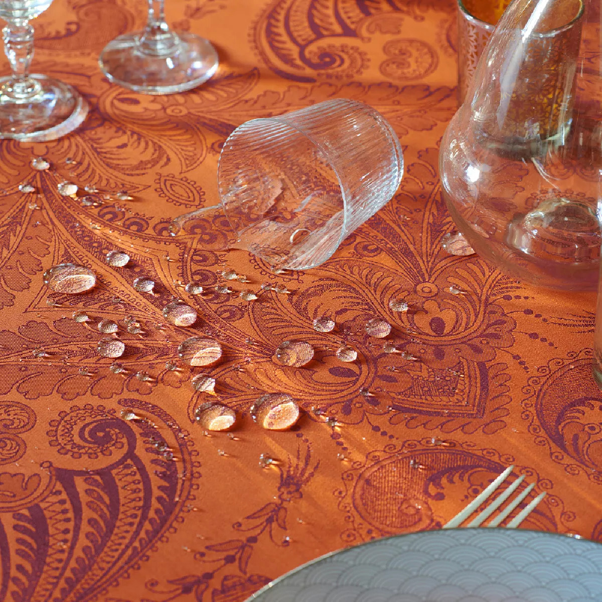 Nappe anti tache pur coton motif jacquard Grace flamboyant