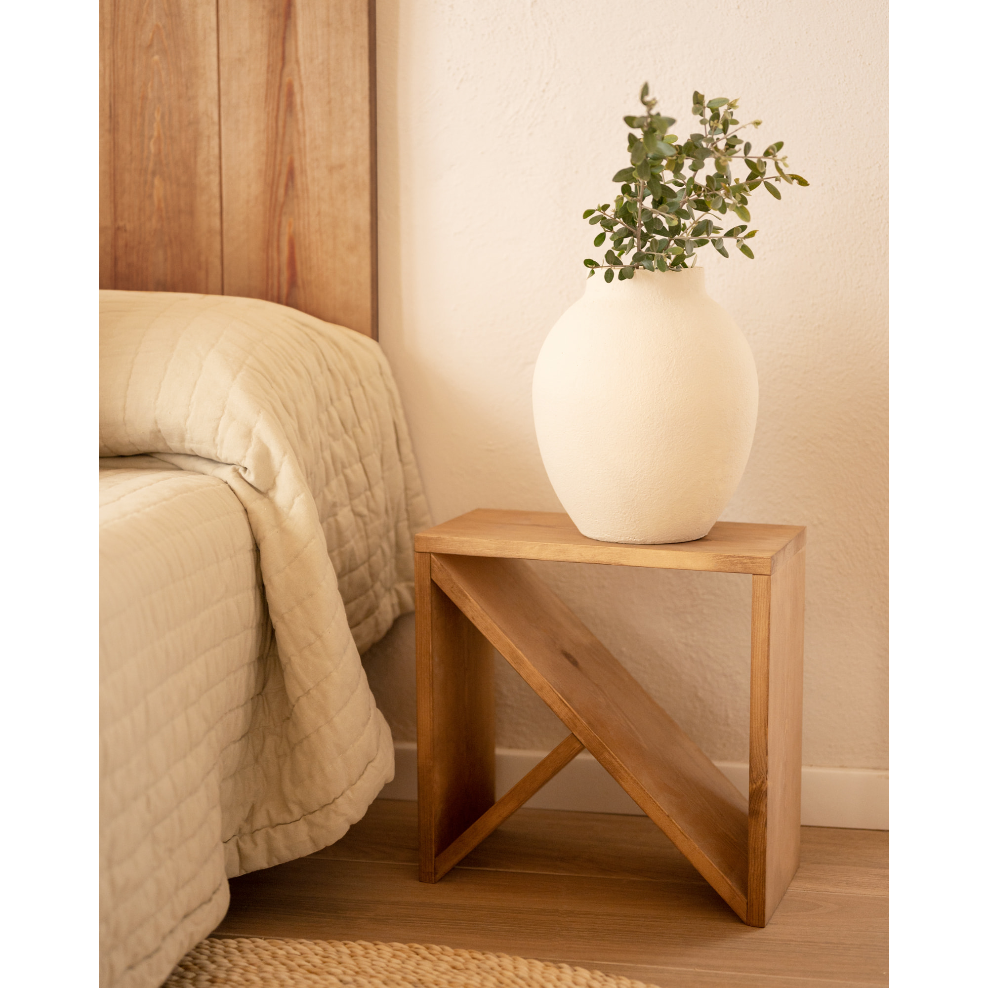 Pack 2 tables en bois massif ton chêne foncé en différentes tailles