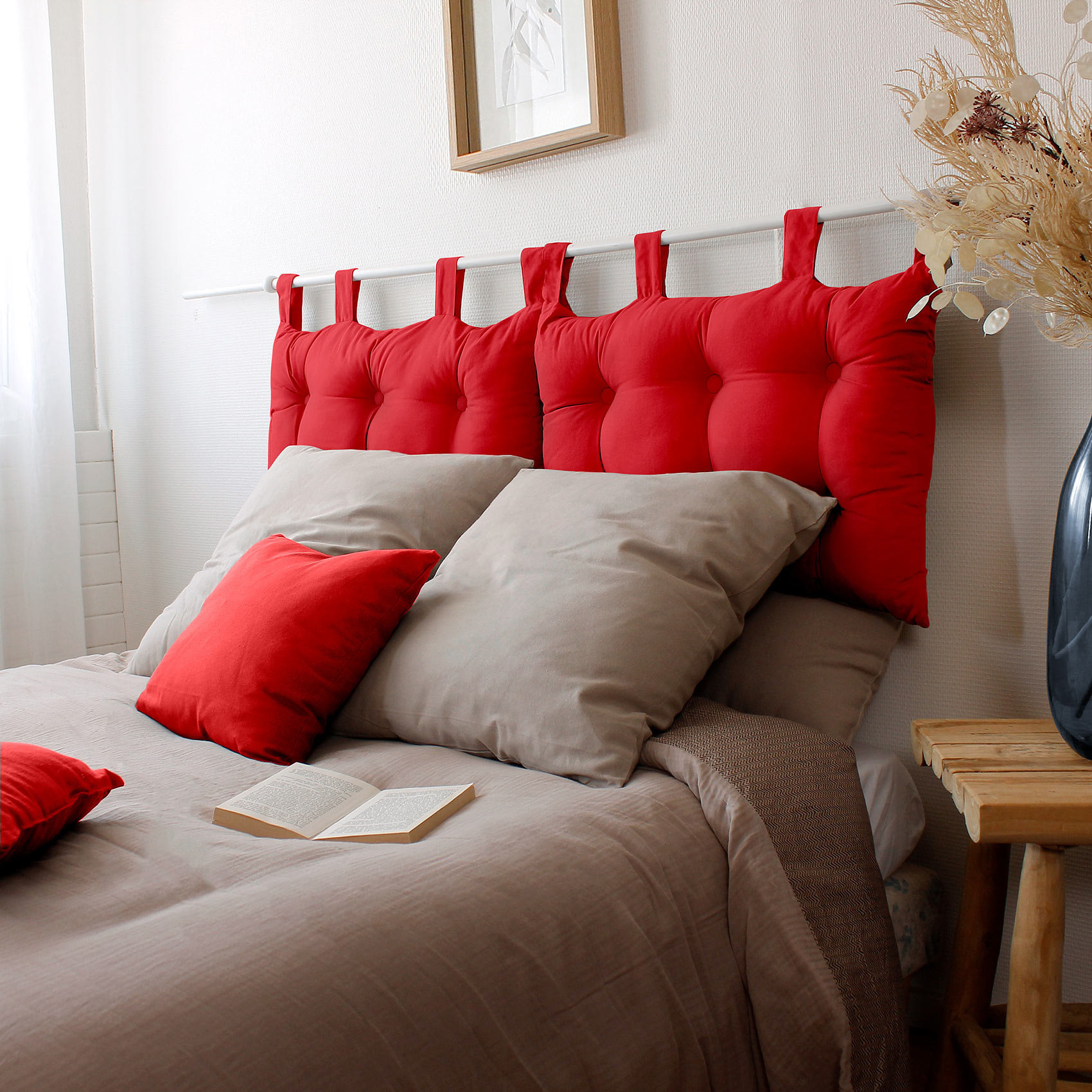 Coussin tête de lit en coton et pattes boutonnées - Rouge