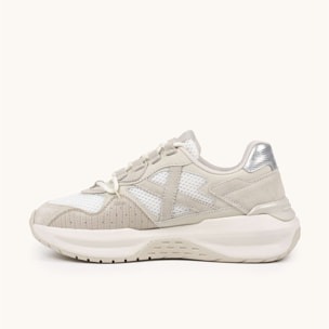 Zapatilla de Diseño Futurista en Gris y Rosa con Silueta Dinámica MUNICH NEXA WMN 24