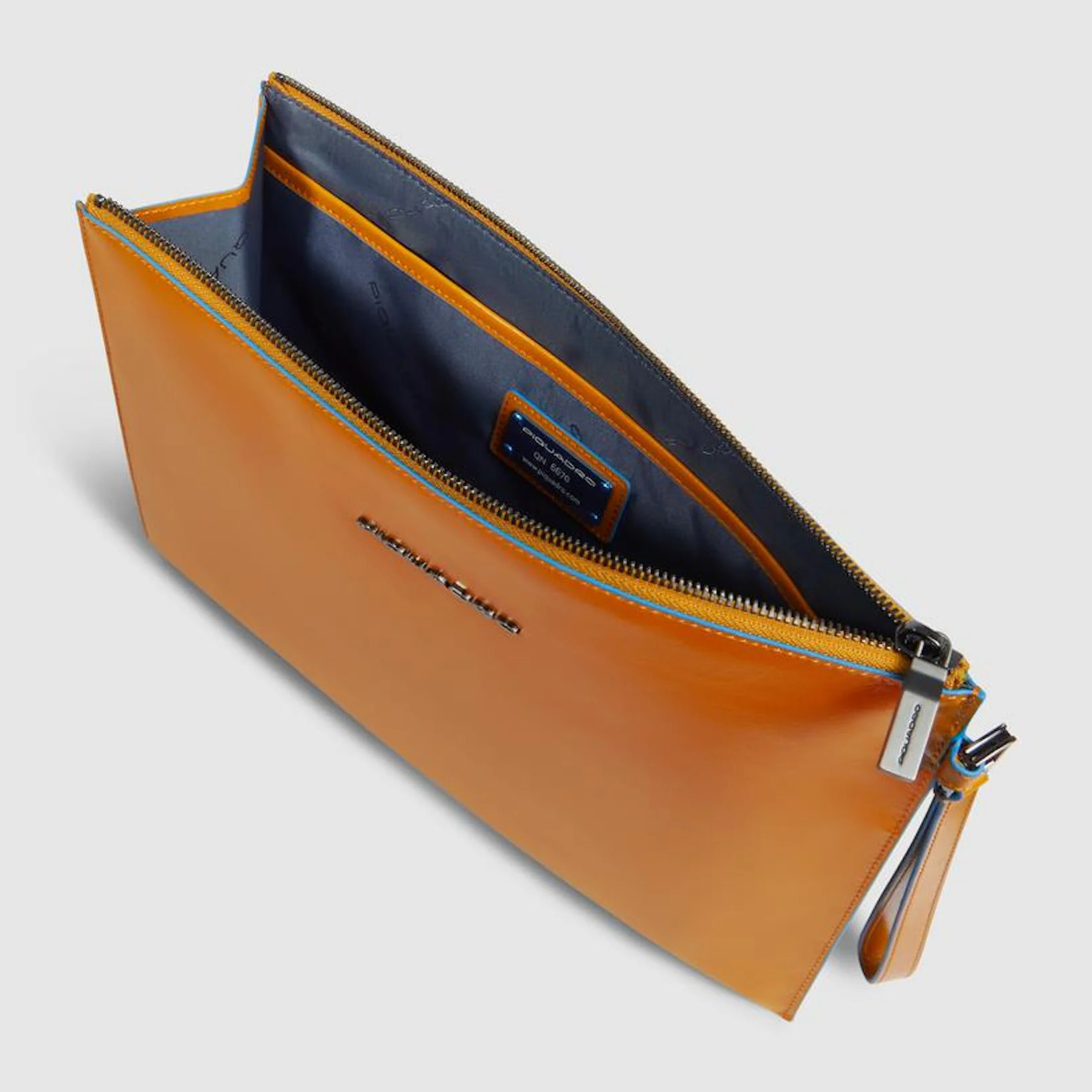 Piquadro Pochette porta iPad® in pelle con polsiera rimovibile e tasca per AirPods®