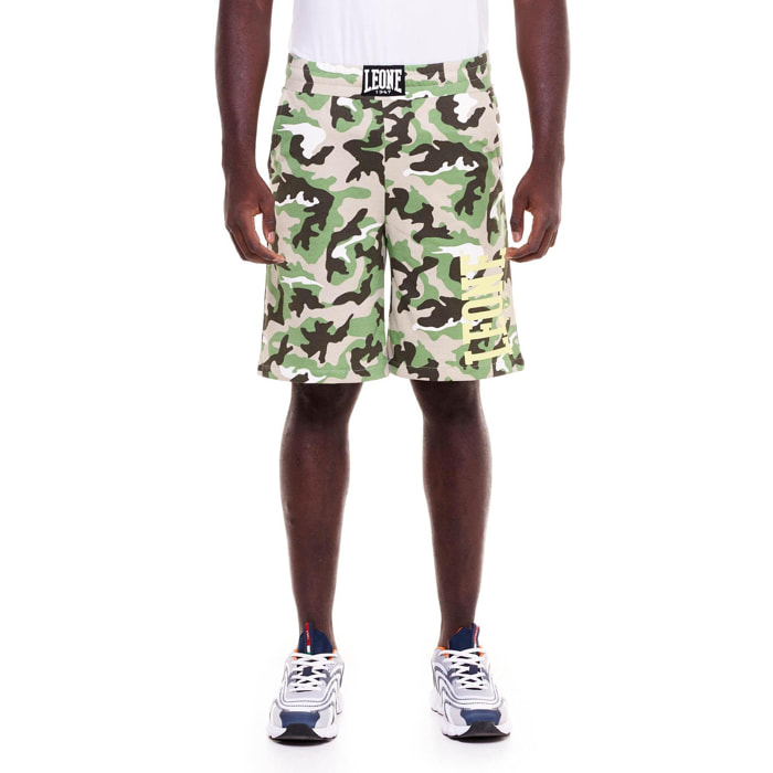 Pantalones cortos de camuflaje Bold Color para hombre.