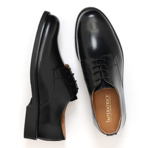 Derby stringate in pelle abrasivato con fondo in gomma Nero