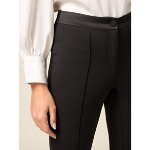 Oltre - Pantaloni flare in tessuto crêpe - Nero