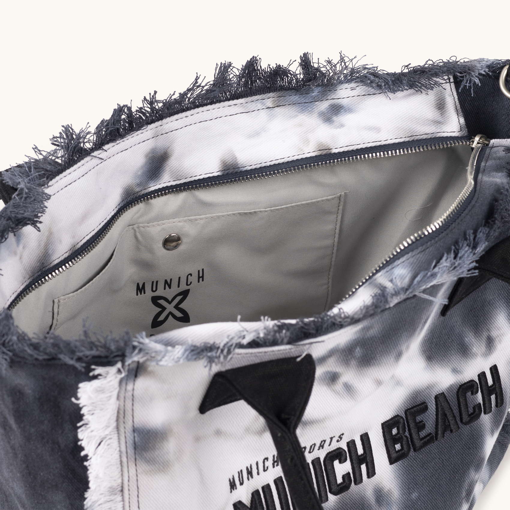Bolso Shopper de Algodón Efecto Lavado con Flecos SCUBA BLACK AND WHITE SHOPPER