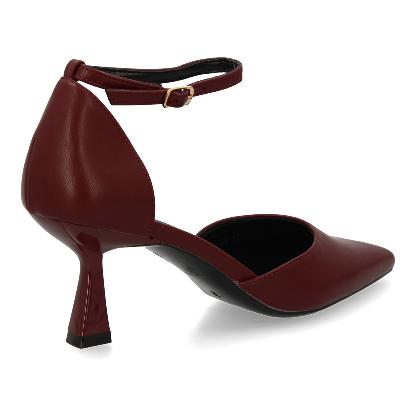 Zapato de salón con cierre de hebilla