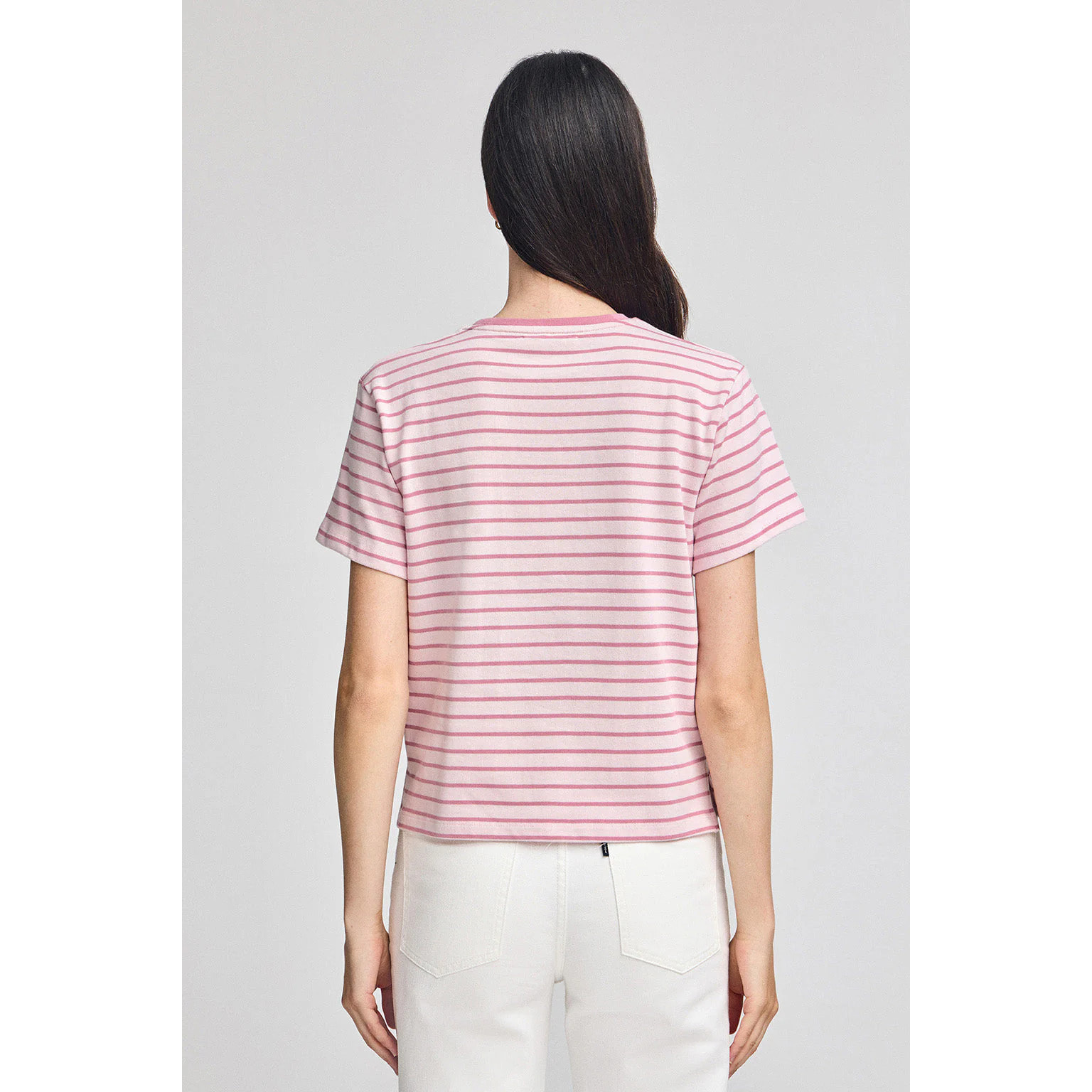 Maglietta a righe rosa cipria e beige con monogramma ricamato