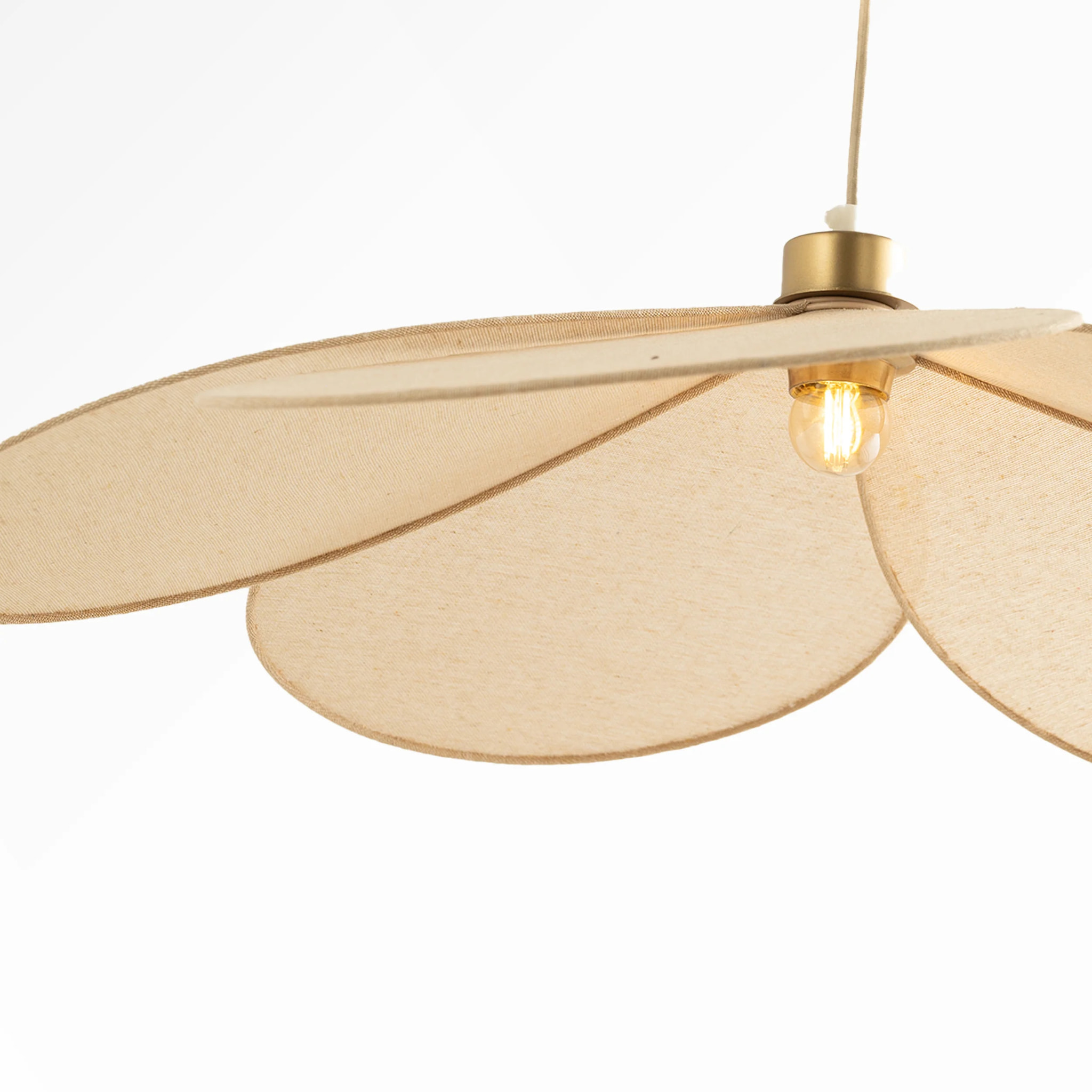 Suspension pétale en tissu beige et métal doré 75 cm - Flora