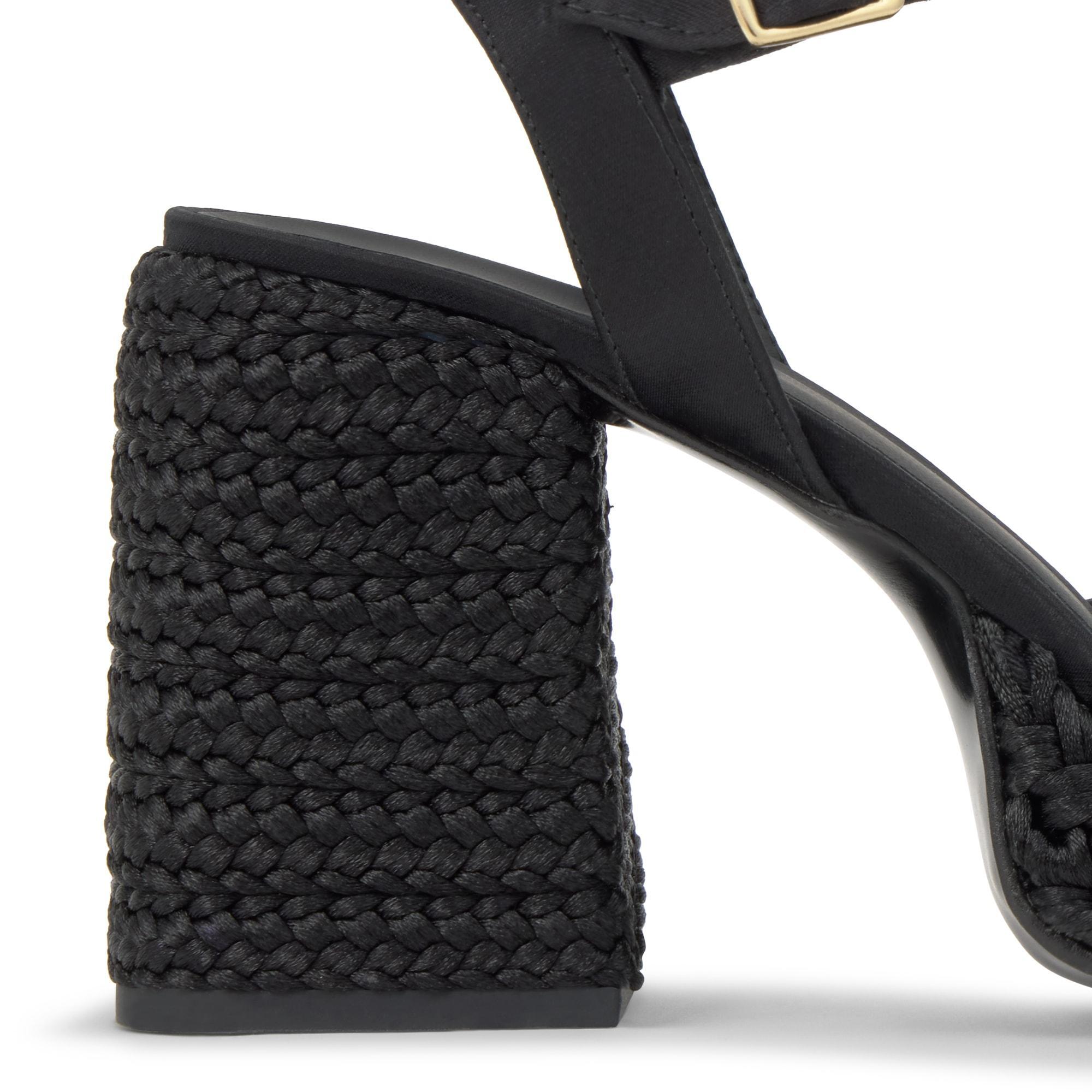 Zapato tacón Vilnia en satín con tacón de 10 cm