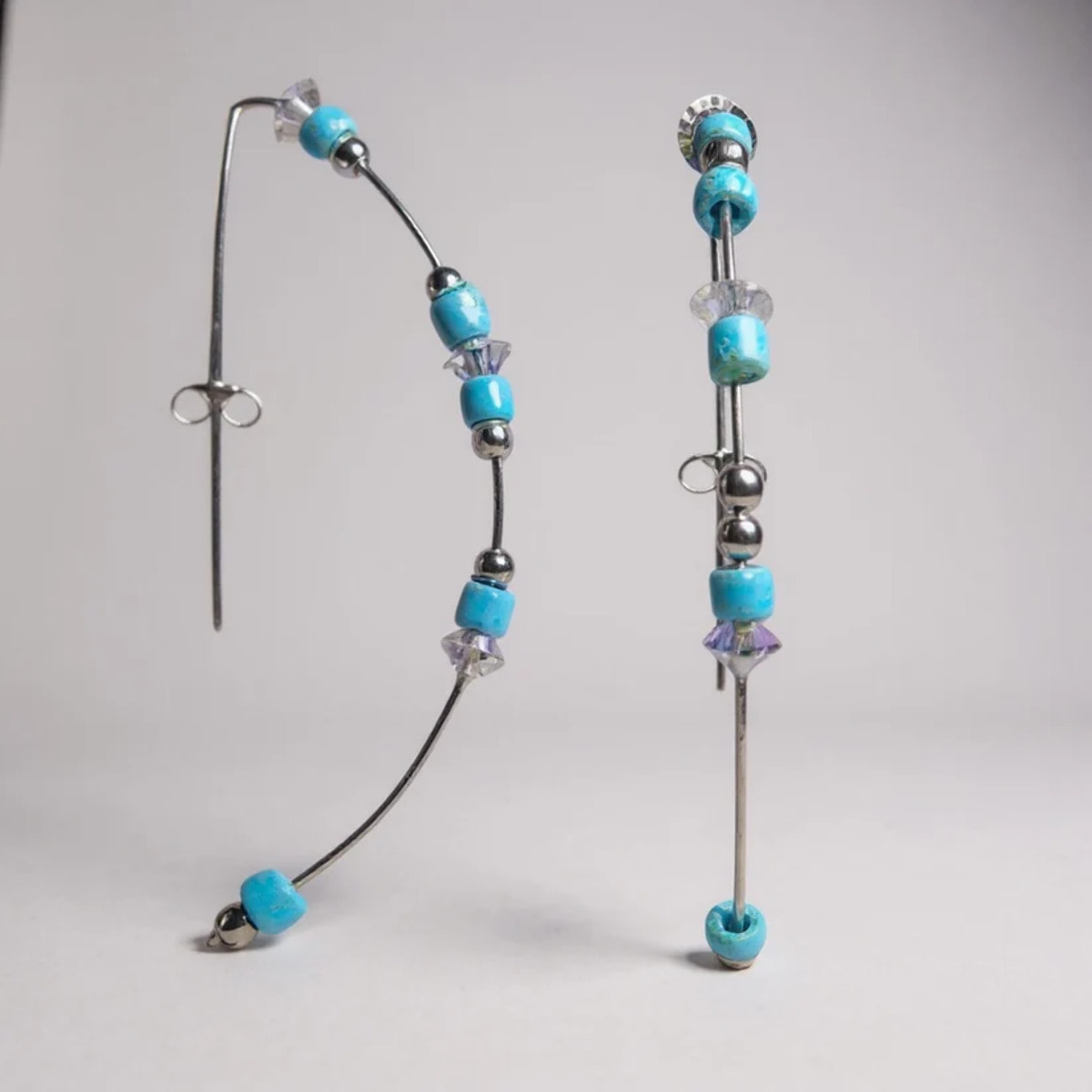 Pendiente tipo aro en plata 925 azul y cristal Sw irisado_ Plata Úncia