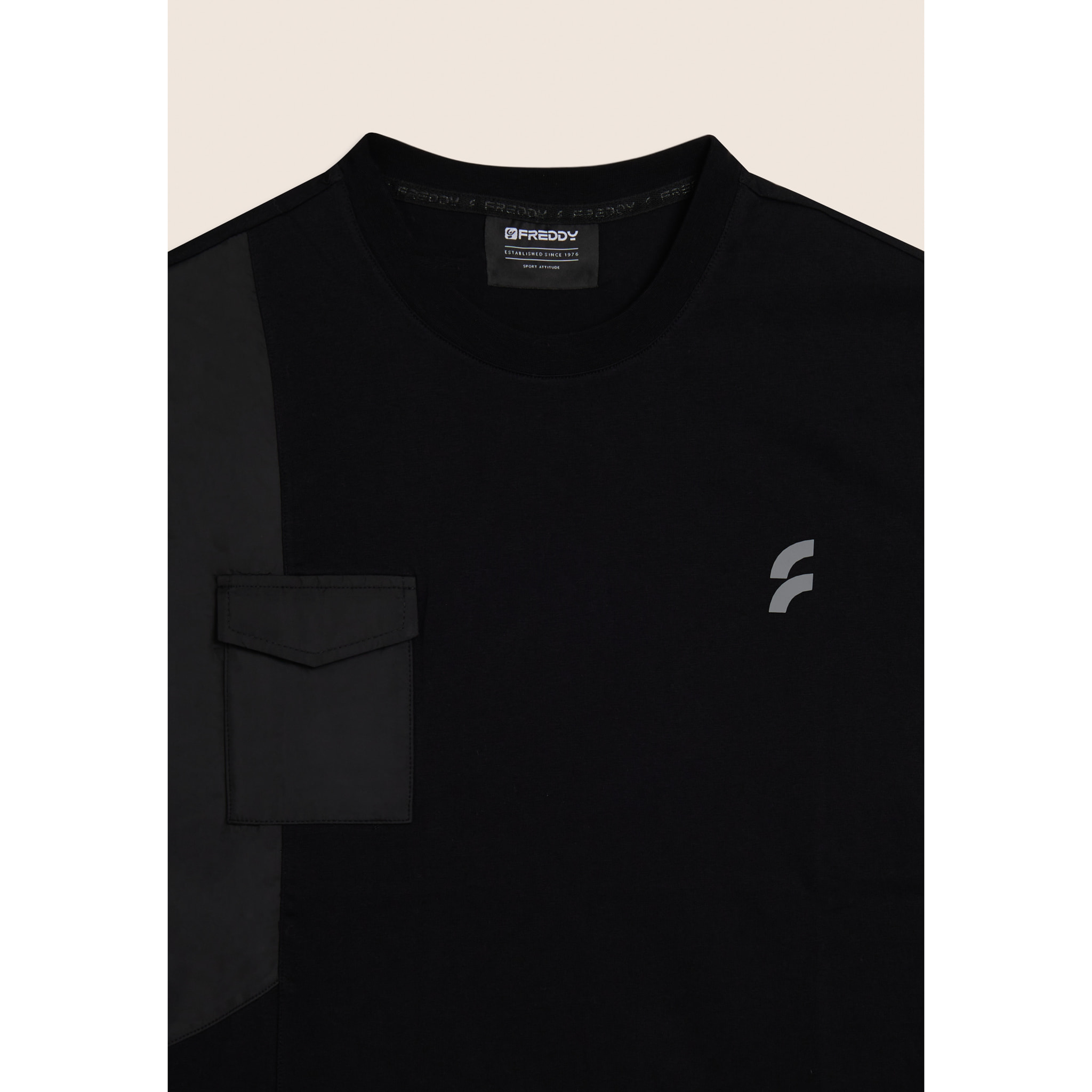 T-shirt Uomo Regular Fit con Taschino Tecnico