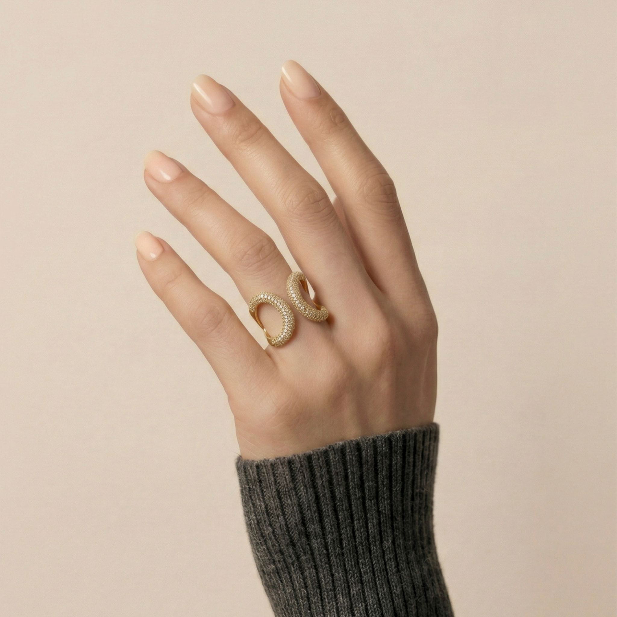 Anillo Rudma acabado oro amarillo 18k