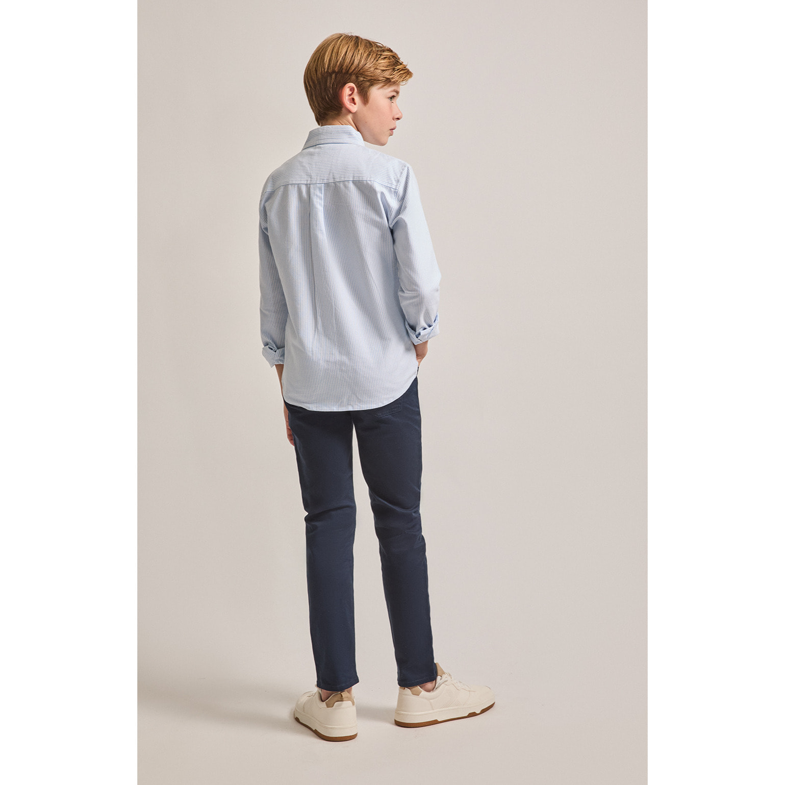 Camisa de Niño a Rayas Celeste: Manga Larga con Botones y Cuello Clásico, 100% Algodón | Color: Celeste | Street Monkey