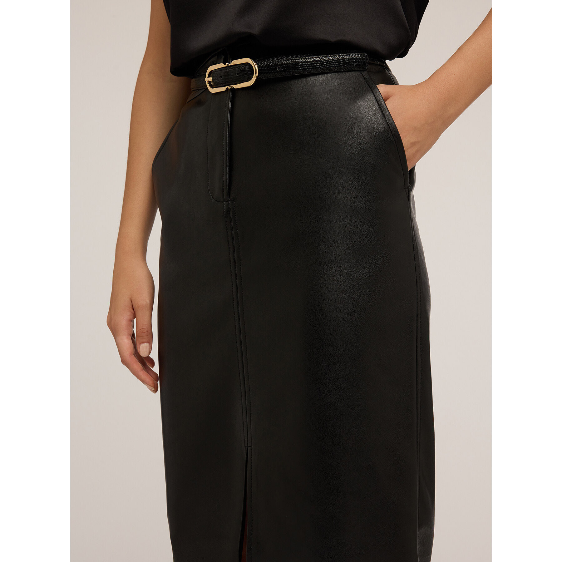 Motivi - Gonna a tubino in tessuto spalmato - Nero