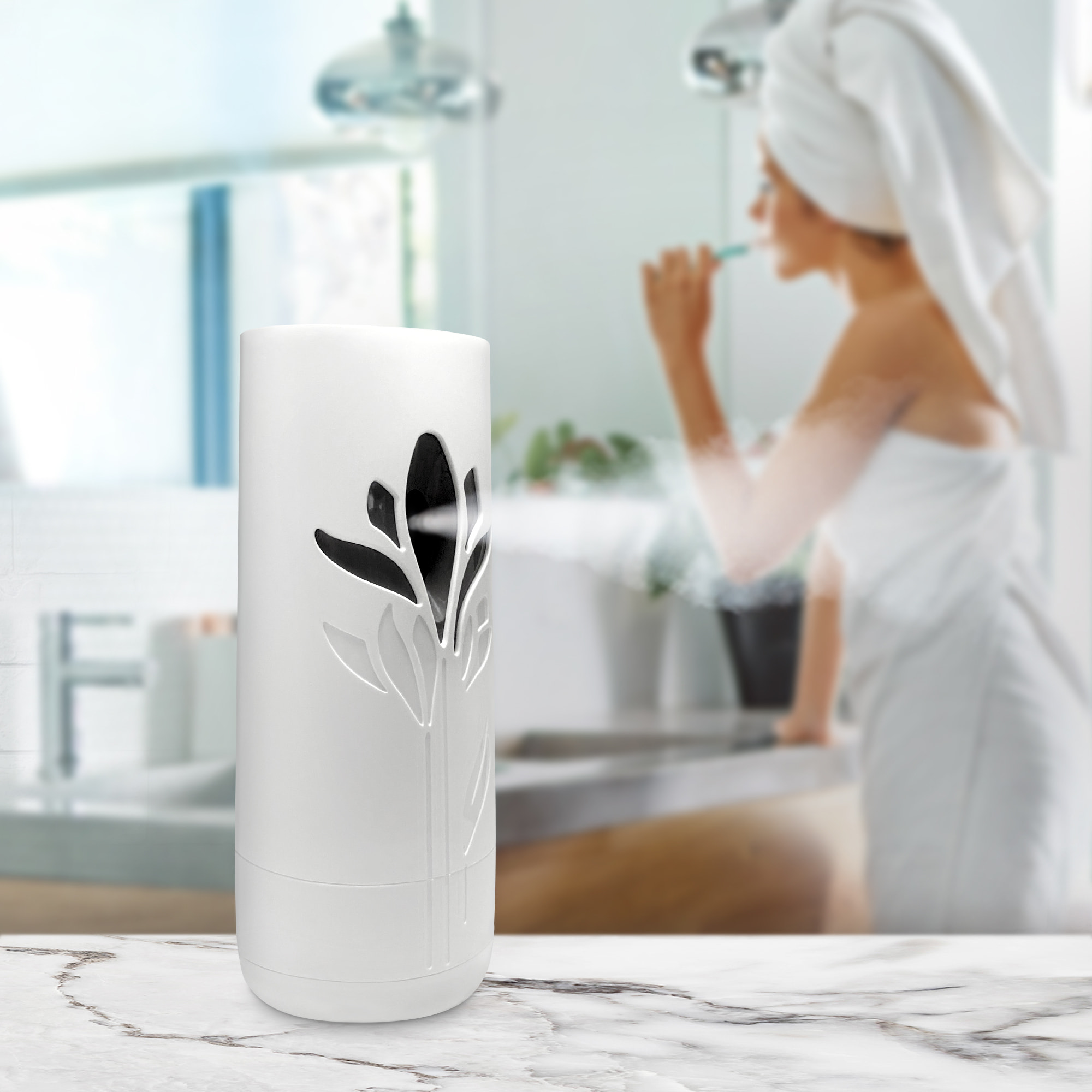 Air Wick Freshmatic - Ambientador spray automático, esencia para casa con aroma a Flor - 6 Recambios