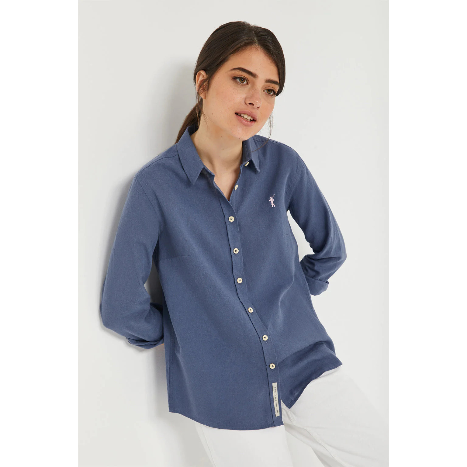 Camicia blu denim in lino-cotone con particolare ricamato Rigby Go