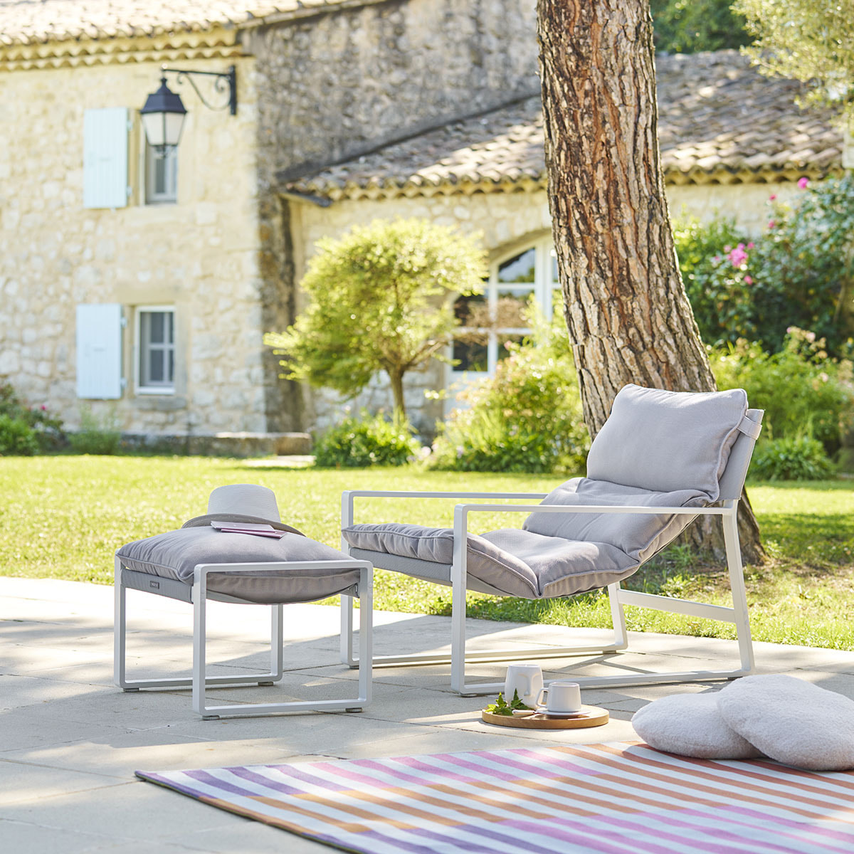 Fauteuil relax de jardin "Lambinio" blanc en aluminium en acier traité en epoxy