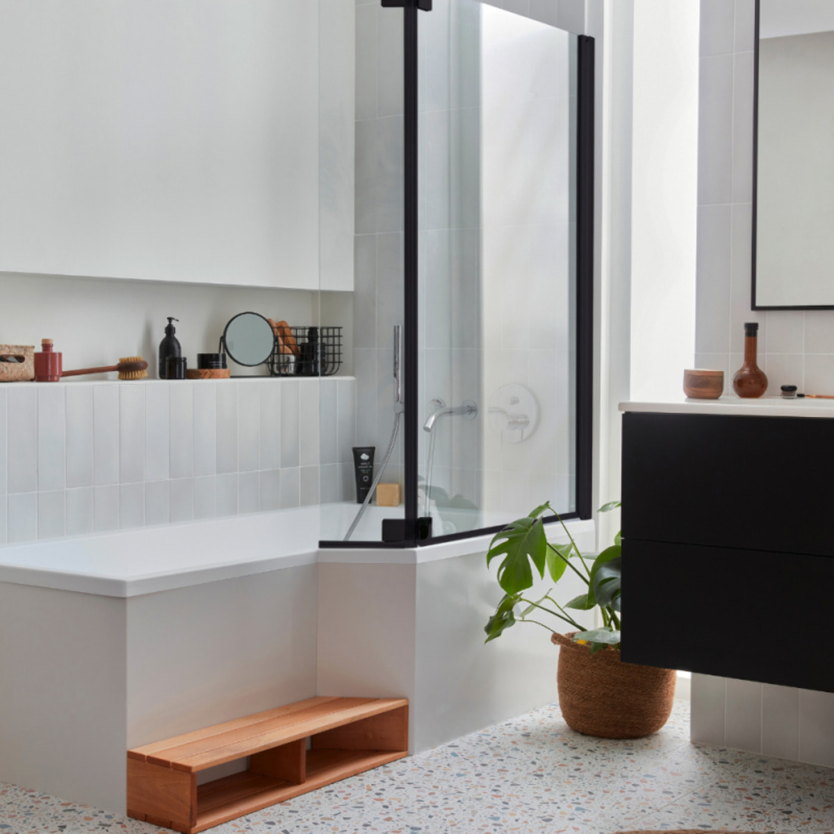 Pack baignoire bain douche 150 x 80 Neo version droite + tablier en niche