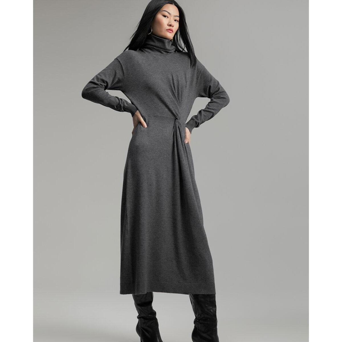 abito midi in maglia grossa con bottoni e spalline