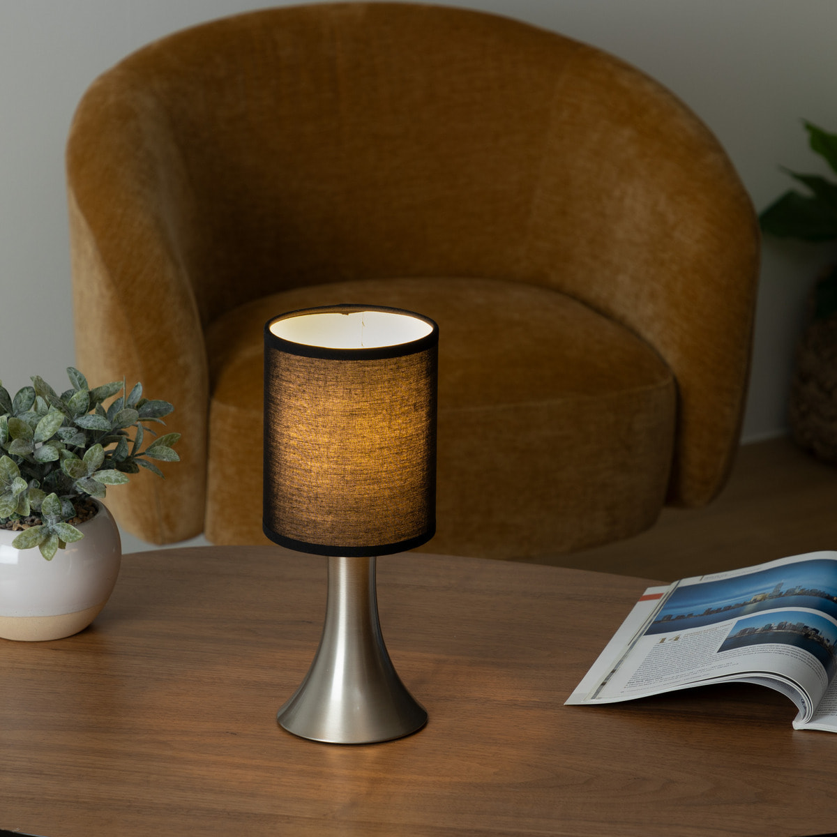 Lampe tactile "Toga" noire - métal H28 cm