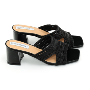 Sandali in simil pelle con tacco comodo quadrato