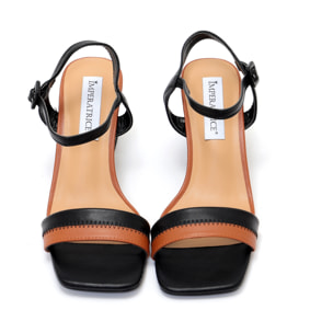 Sandali in simil pelle con tacco quadrato e fascia bicolore