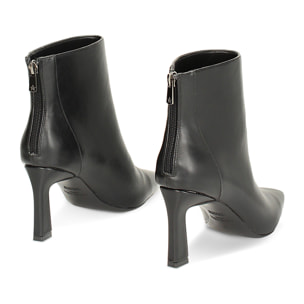 Tronchetto nero, tacco 8,5 cm