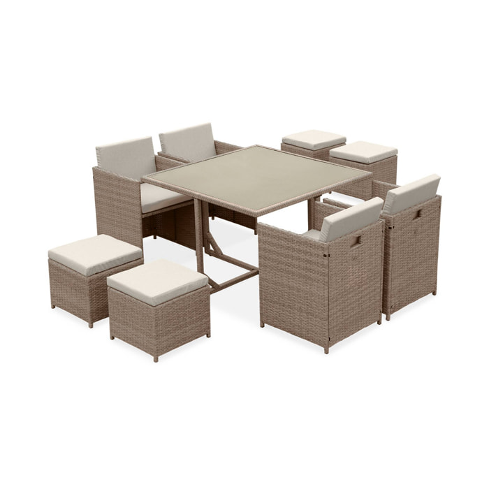 Table de jardin encastrable résine tressée + 8 assises – Vabo – Coloris beige. Coussins beige. table encastrable