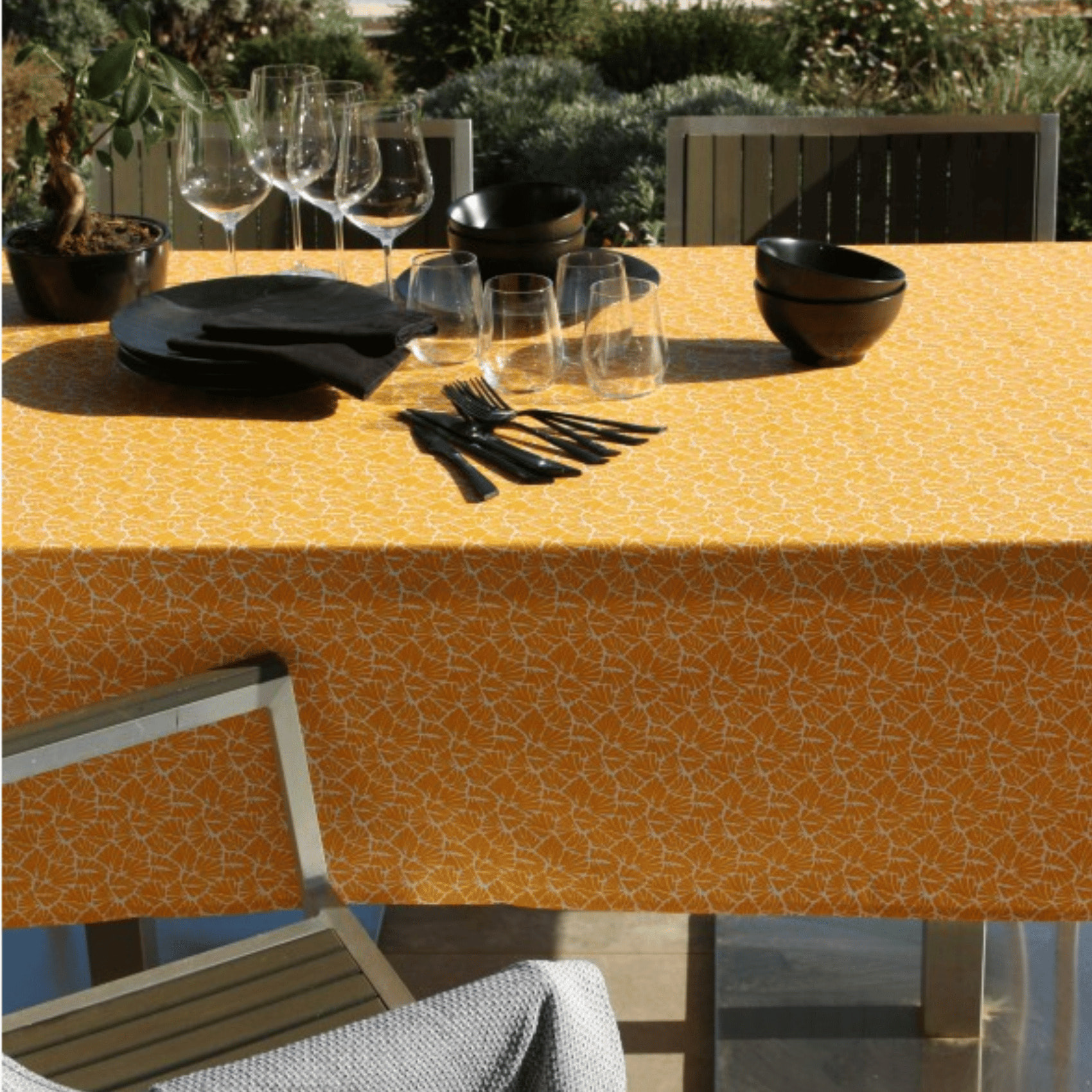 Nappe rectangulaire plastifiée 100% coton - Jaune