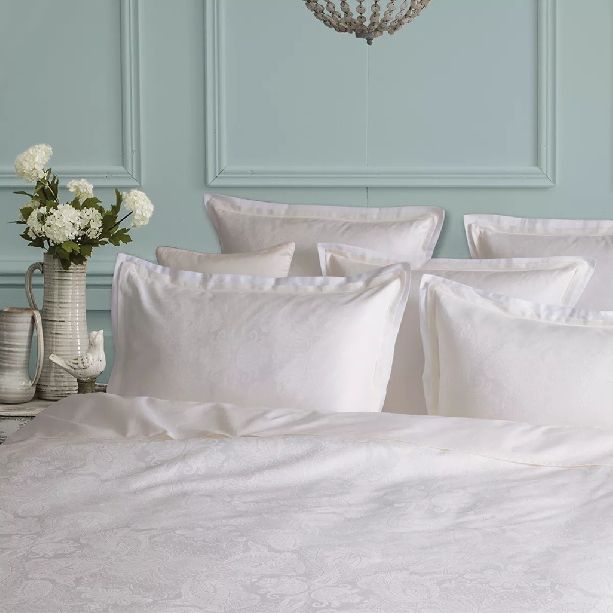 Taie d'oreiller satin de coton motif jacquard ivoire Isaphire diamant blanc