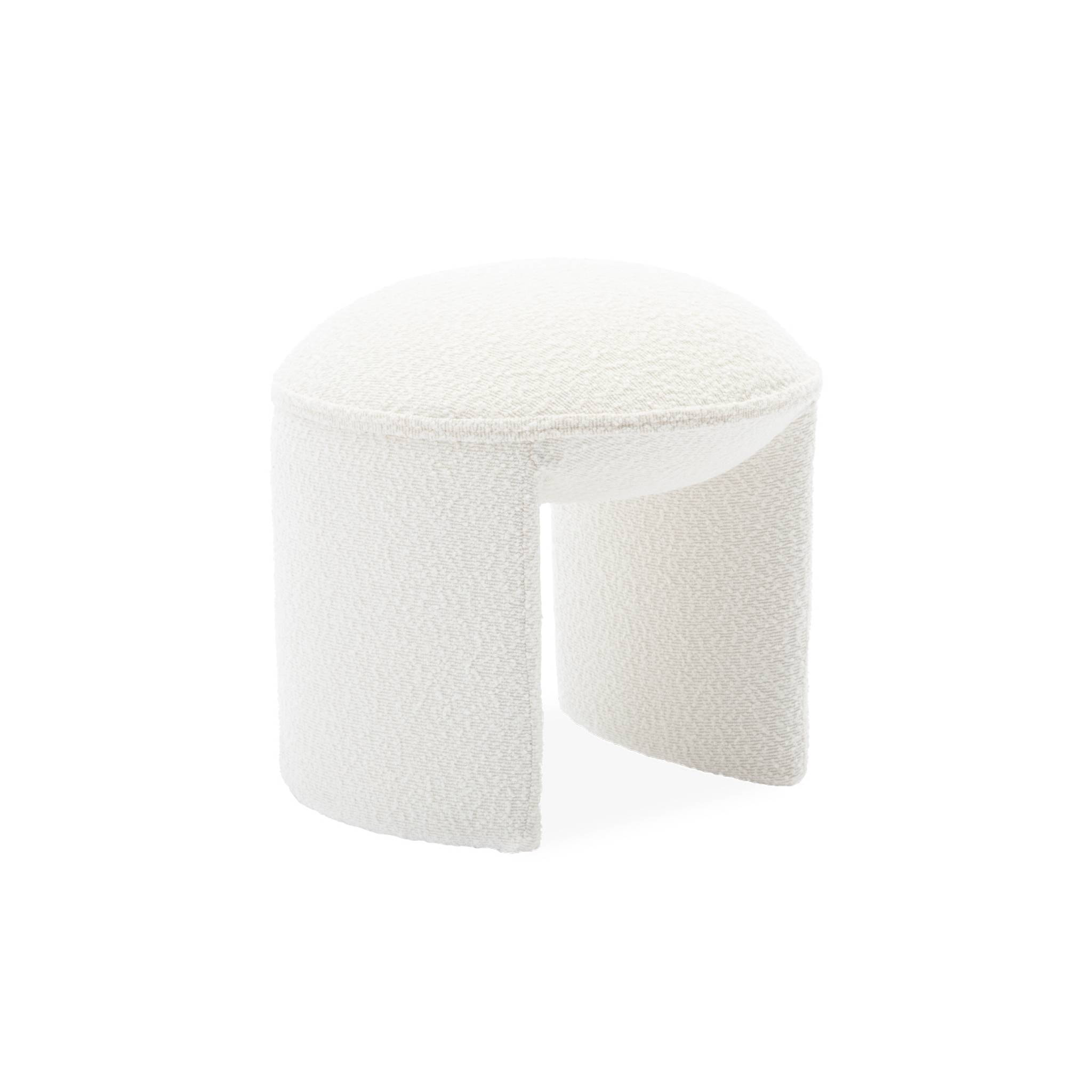 Tabouret. pouf bouclette texturée blanche L 44 x P 44 x H 42cm -SHAWN