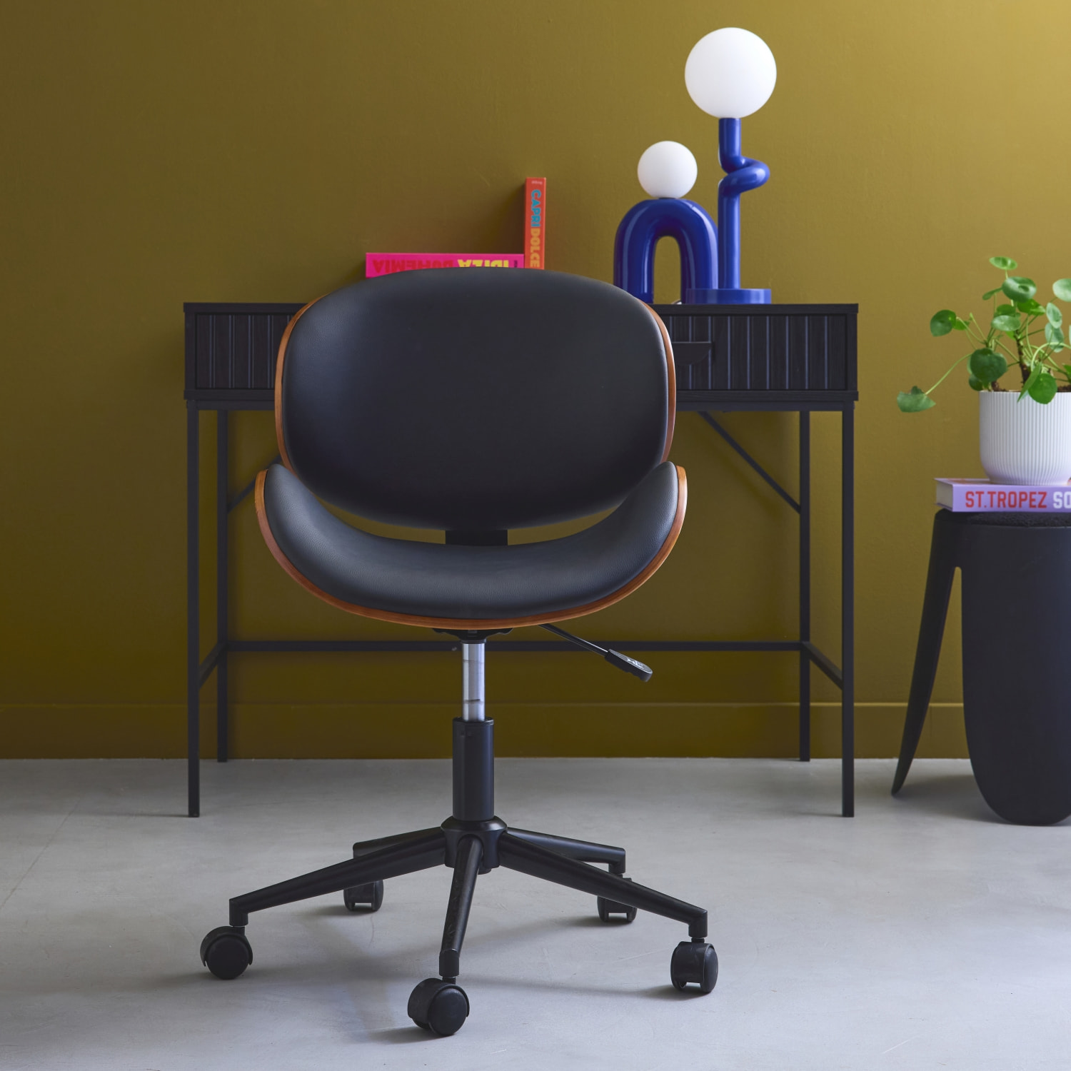 Chaise de bureau à roulettes décor bois courbé et simili cuir DWIGHT