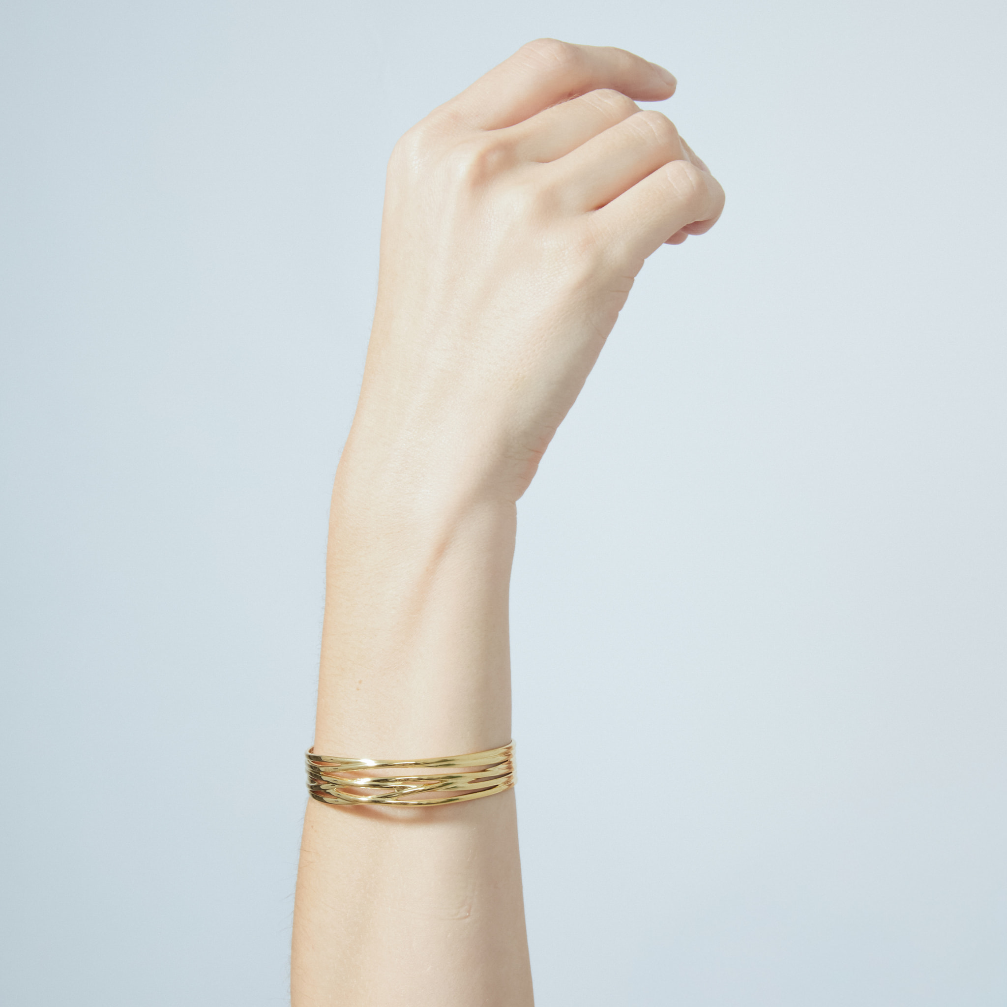 Pulsera Rithfa acabado oro amarillo 18k