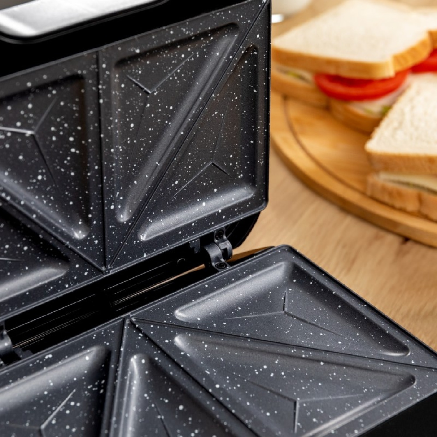 Appareil à sandwichs Rock'nToast Classic + Cecotec