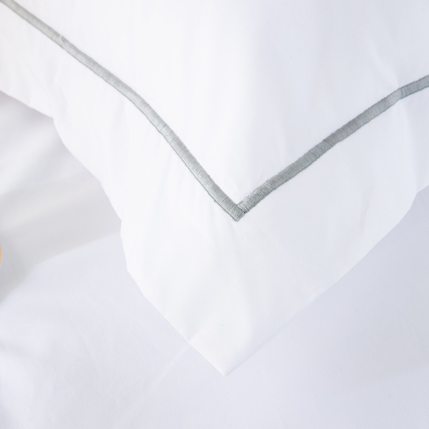 Funda de almohada ito blanco/gris