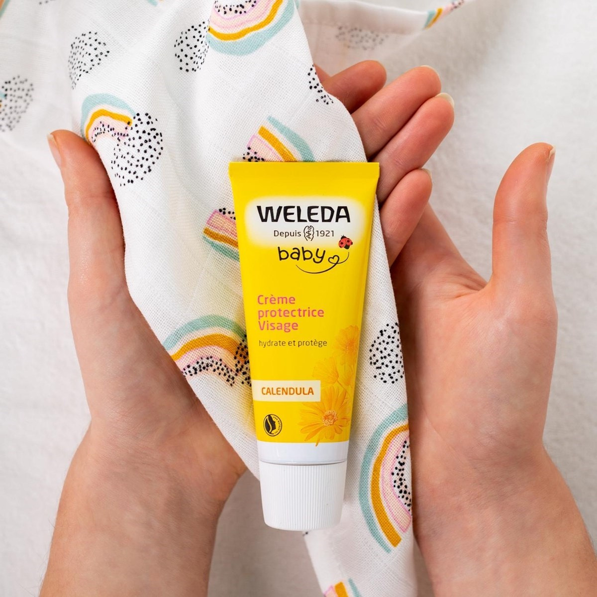 WELEDA - Trio Crème protectrice Visage au Calendula - Hydrate et protège - Certifié Natrue** - Tube 50 ml  x 3