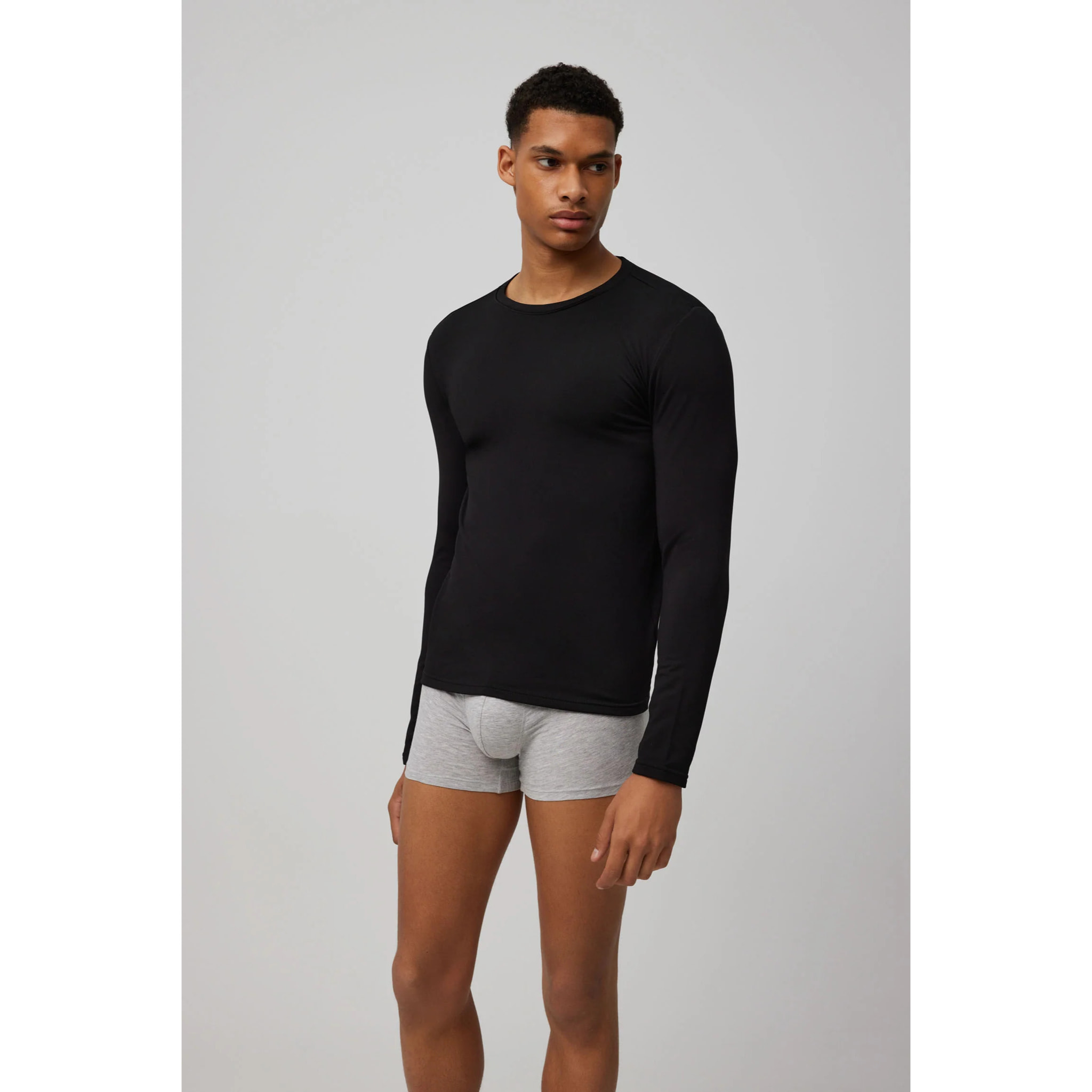 Maglia termica nera a maniche lunghe