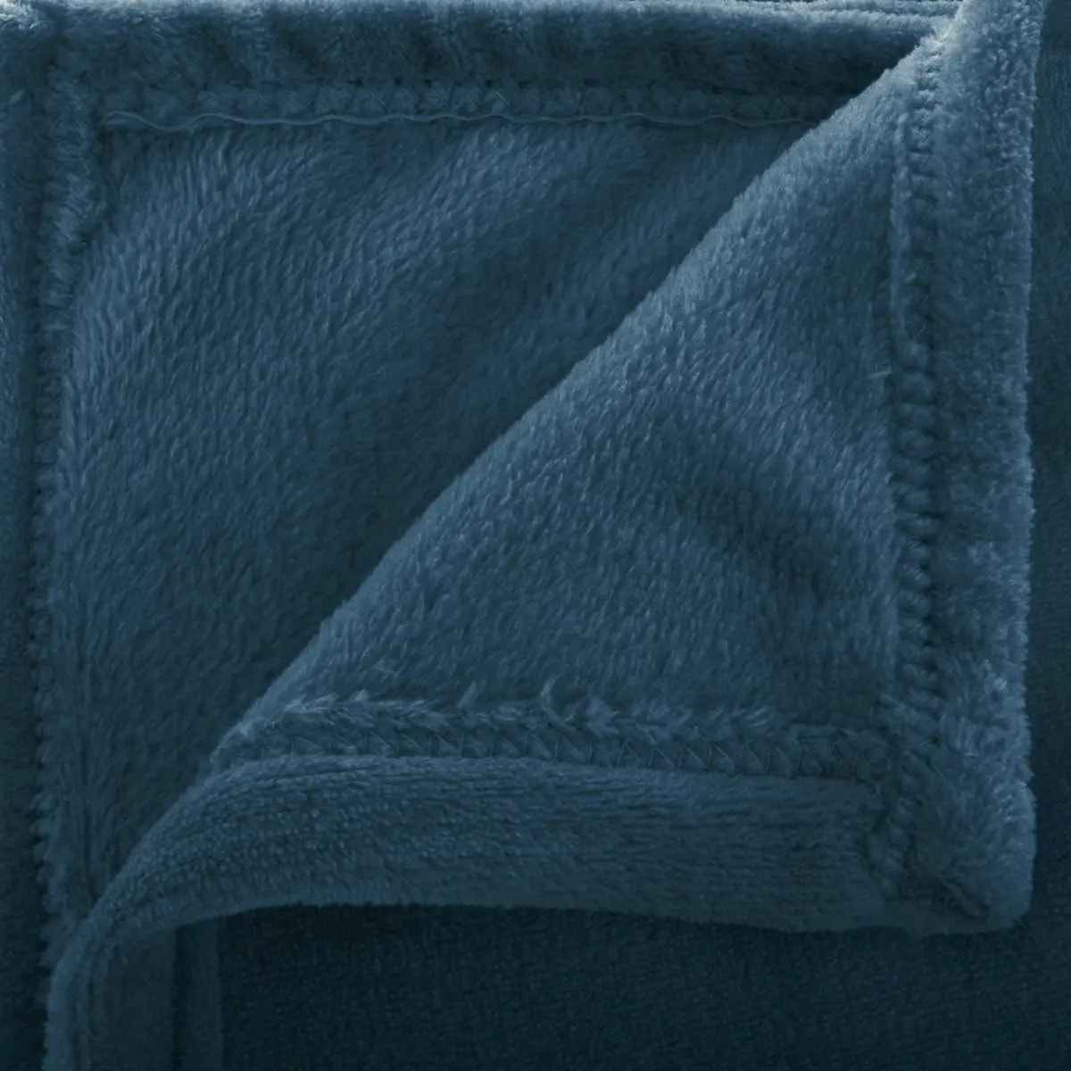 Plaid "Ollis" en flanelle bleu égéen 125x150cm